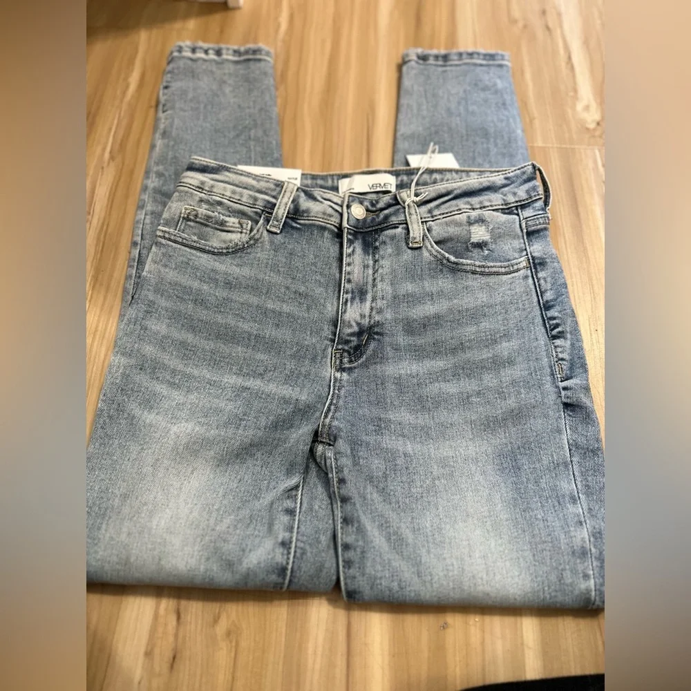 NEW High Rise Skinny Jeans🦋 - Picture 5 of 6